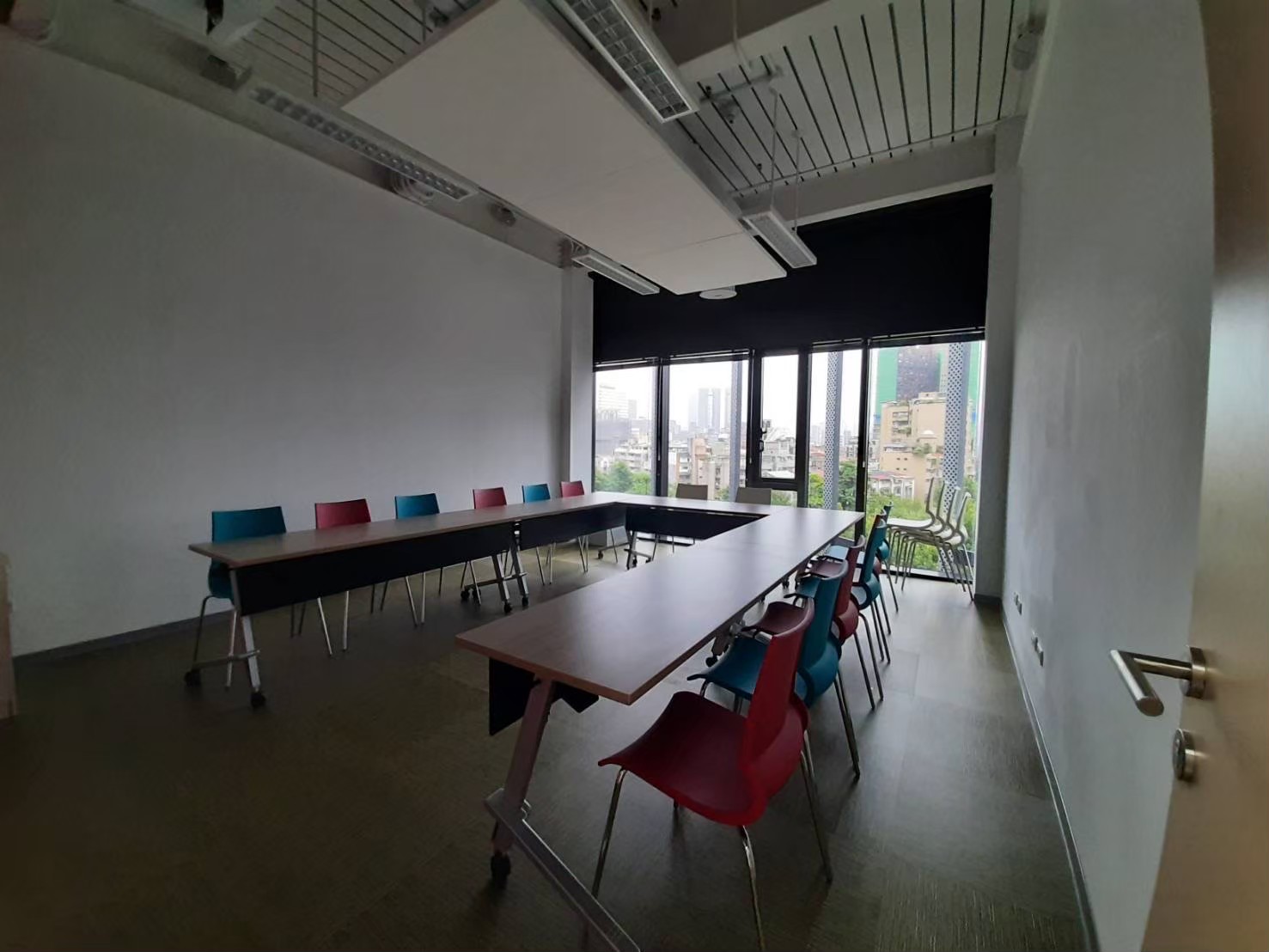 漂浮天花_250924_17LINE_ALBUM_Rockfon